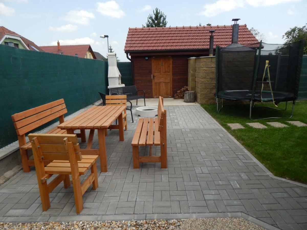 Apartmany Andrea Breclav Exterior photo